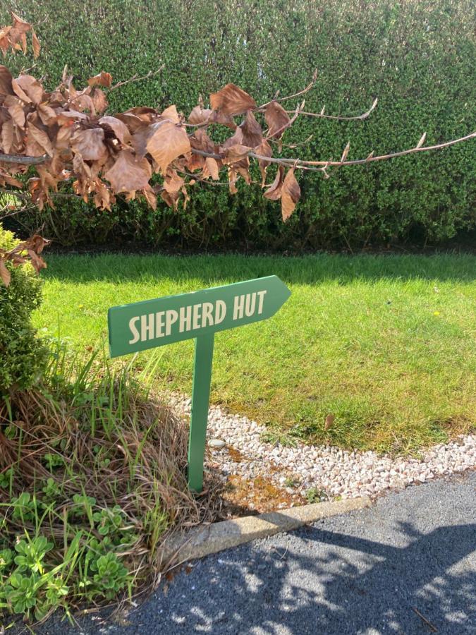 Atlantic Way Shepherd Hut Moville Bagian luar foto